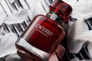 L'interdit Rouge Givenchy