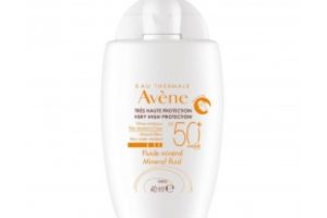 une crème solaire Fluide Minéral d'Avène