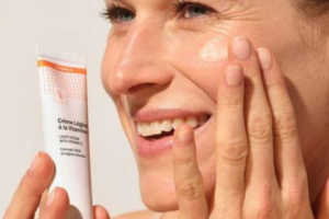 crème légère visage à la vitamine C Novexpert