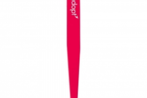 une pince à épiler Adopt