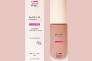 une base éclat universelle de Mademoiselle Bio