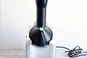 un appareil à glace Yonanas Classic