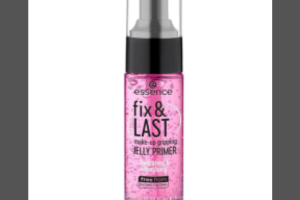 base hydratante et lissante de la marque Essence