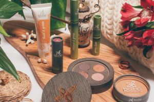 Bo-ho green make-up lot de maquillages Oasis Paradise