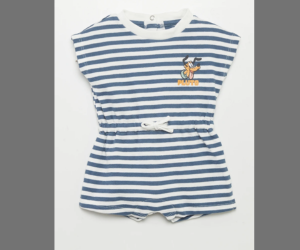 Kiabi barboteuse courte en french terry à motifs.