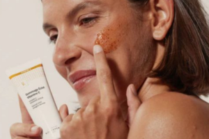 gommage éclat de Novexpert